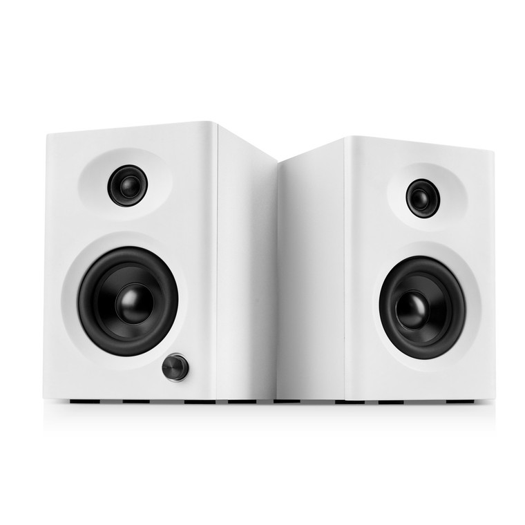 white bookshelf speakers for computer or record player