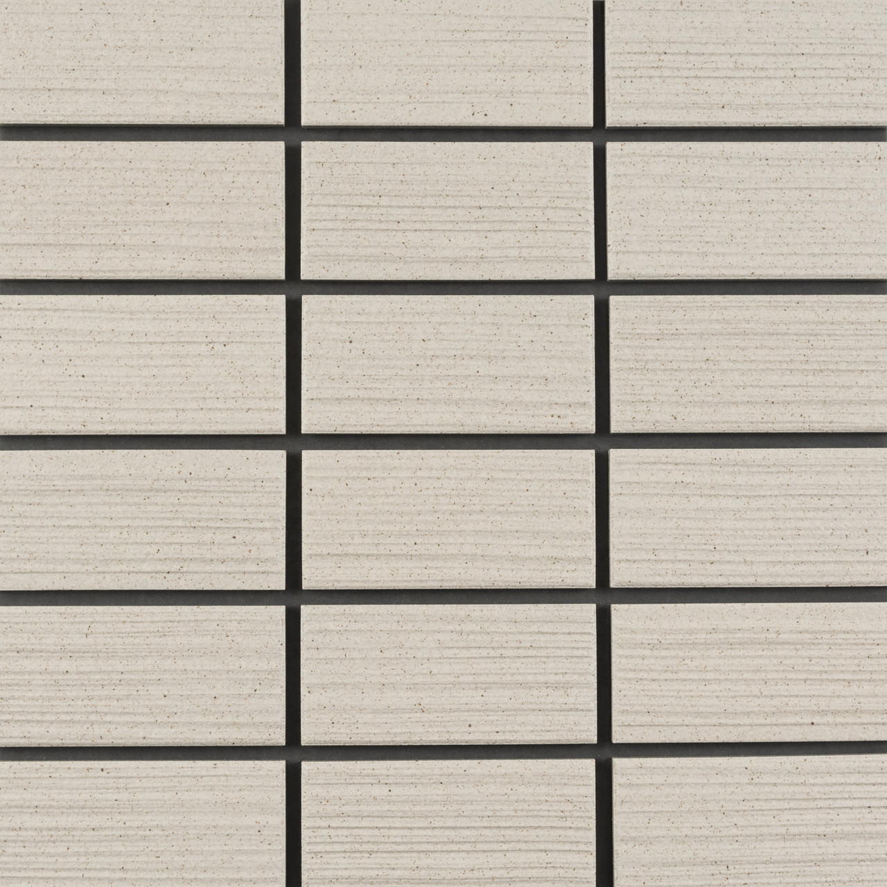 Umi-Rinia-Cream-Matte-Swatch-