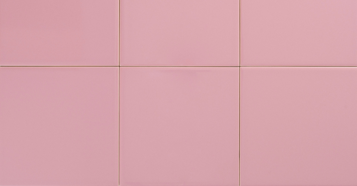 Anselmo Plano - Rouge Glossy | Glazed Ceramic