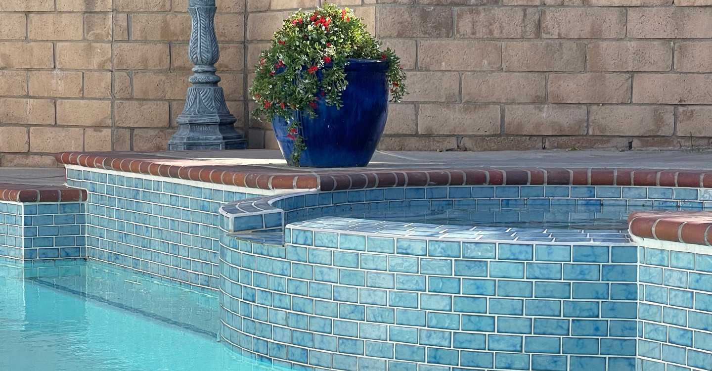 Aikon Uta - Electric Blue Glossy | Glazed Porcelain