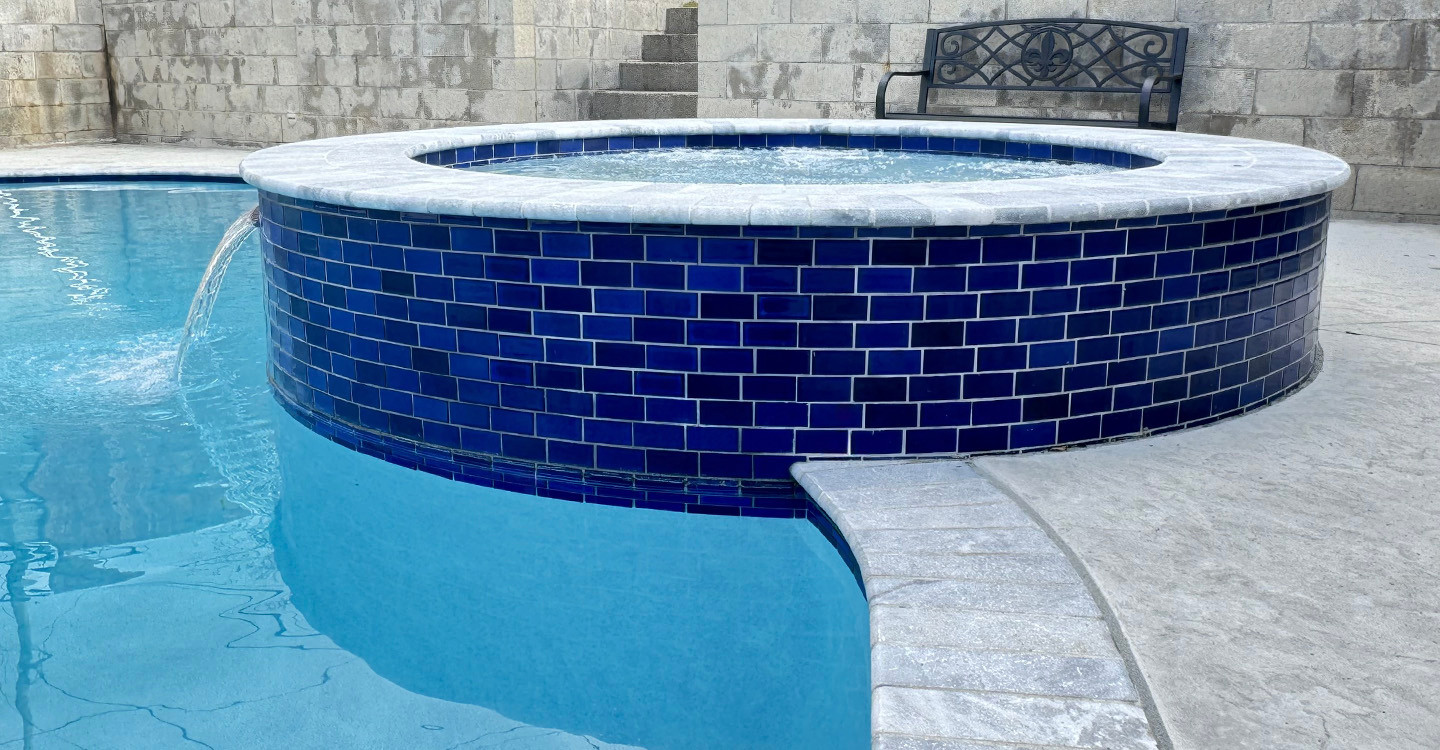 Aikon Uta - Cobalt Blue Glossy | Glazed Porcelain