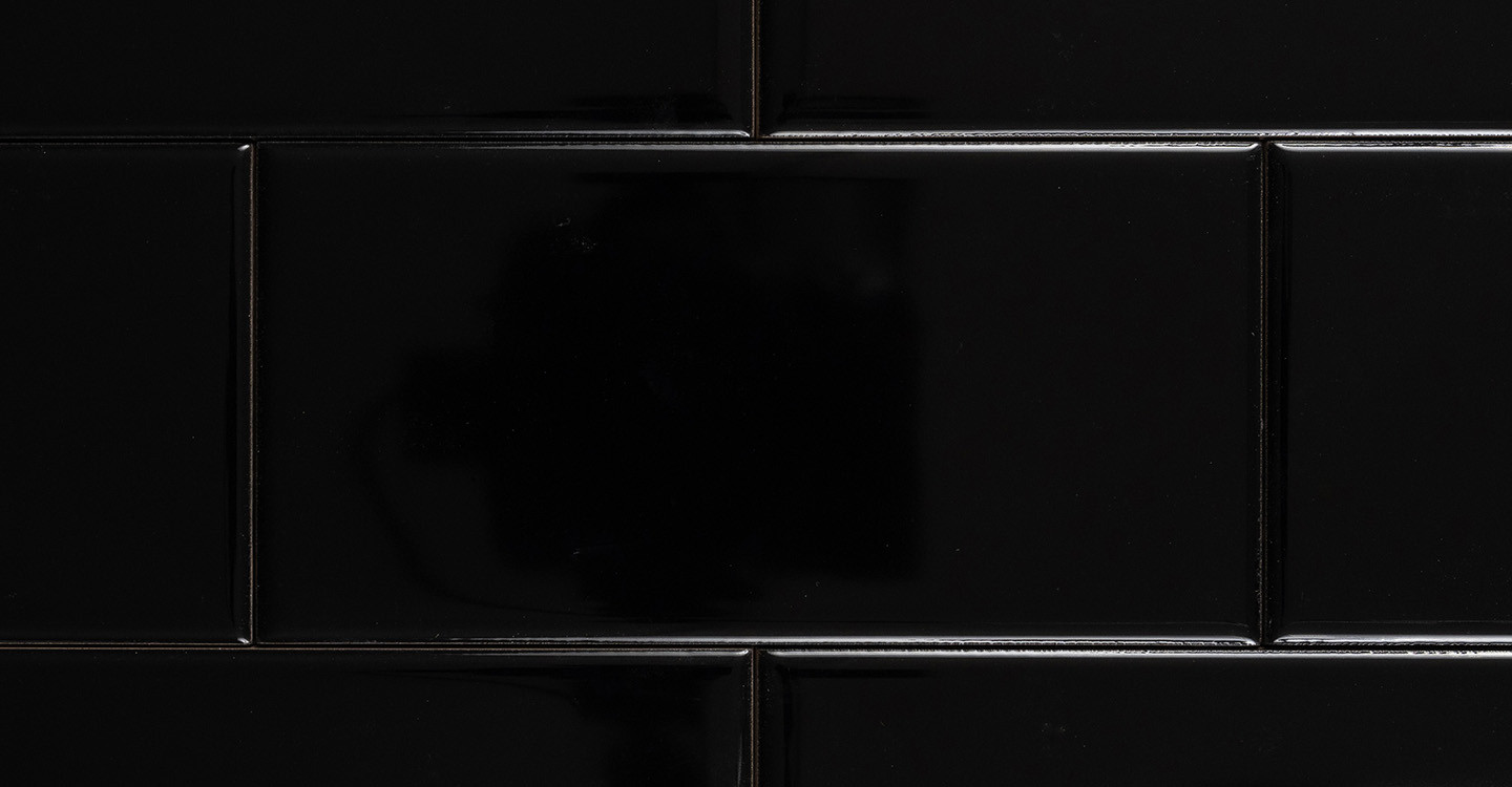 Esperanza Blank Wall - Black Glossy