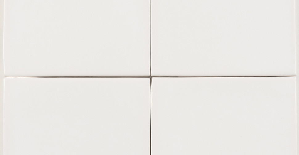 Kera Transparent Wall - White Glossy