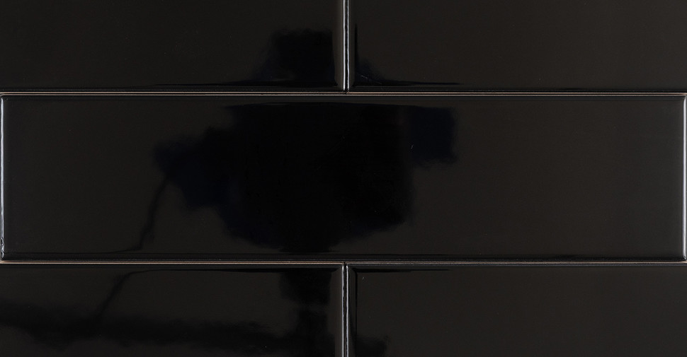 Eden Lucent - Wall Black Glossy