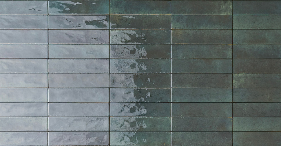 Viola Poet - Green Glossy | Glazed Porcelain