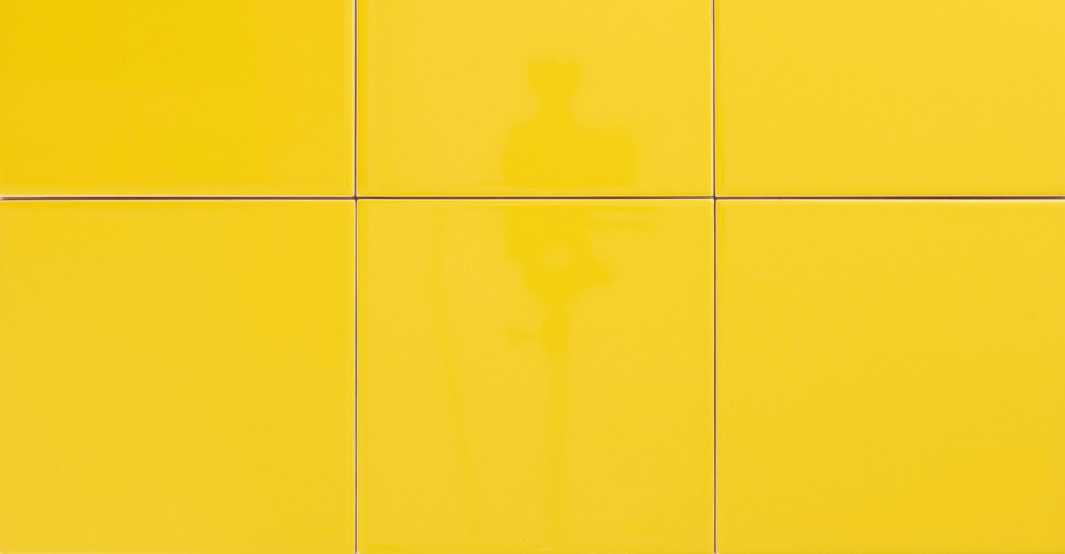 Anselmo Plano - Saffron Glossy | Glazed Ceramic