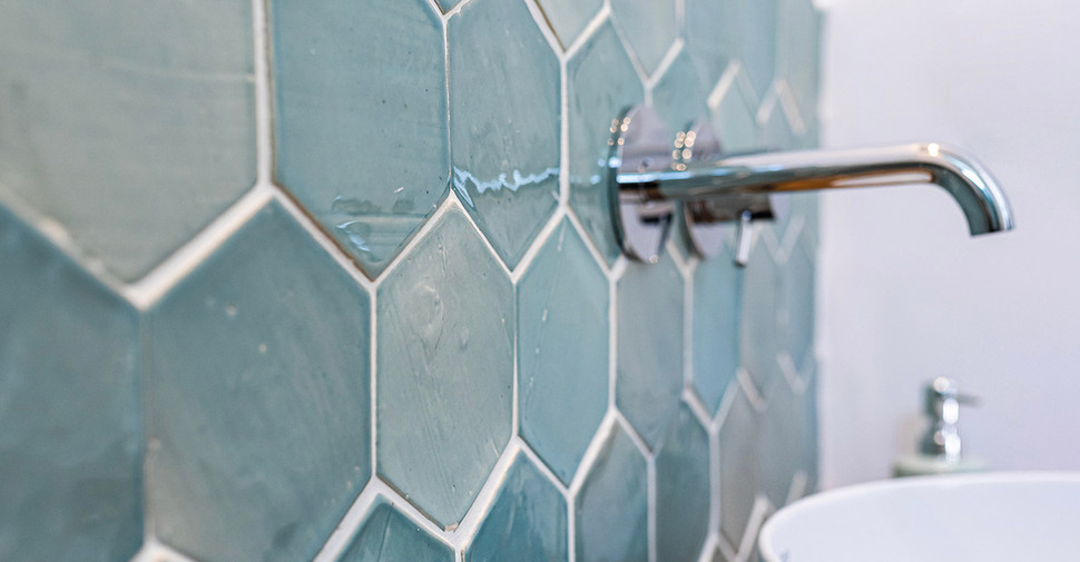 Amparo Palma - Mithril Glossy | Glazed Terracotta