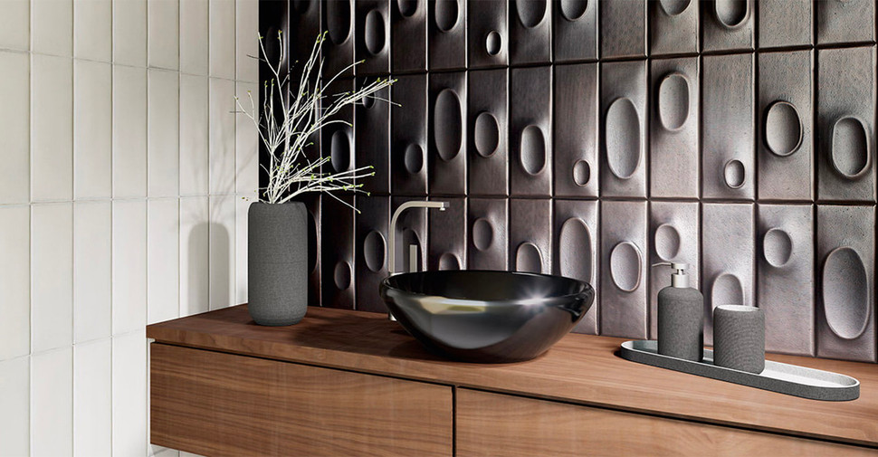 Porto Hoyo - Deco Crow Metallic | Glazed Ceramic