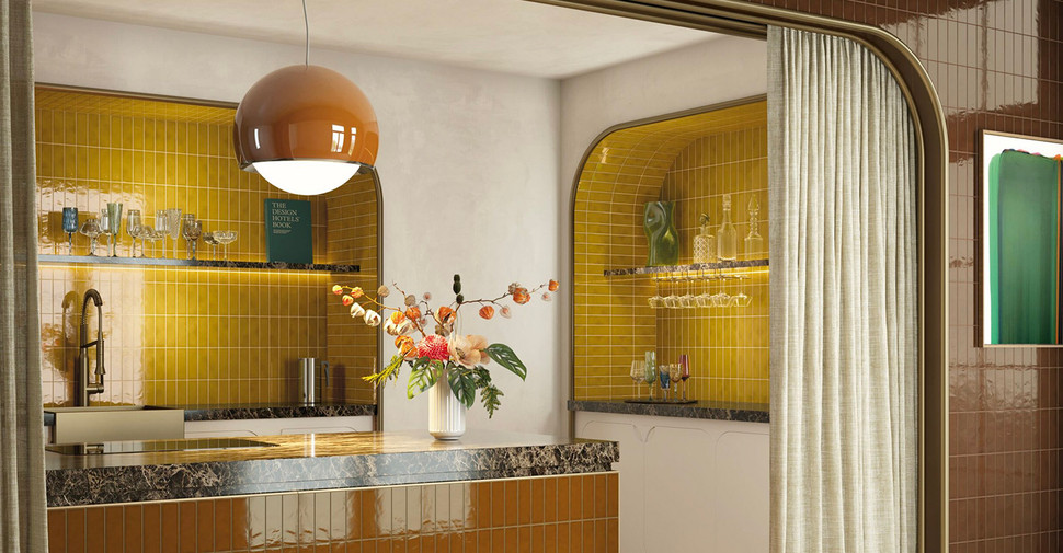 Ivano Antonia - Curry Glossy | Glazed Porcelain