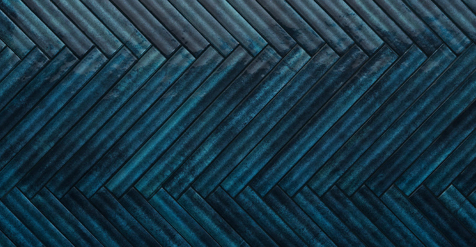 Viola Philo - Deco Bamboo Peacock Glossy | Glazed Porcelain