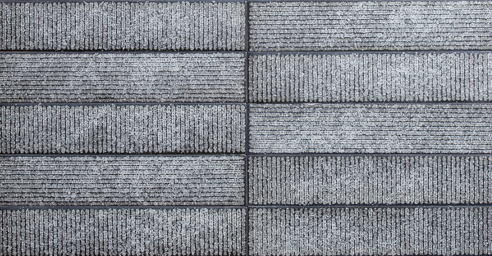 Madras Point - Blue Straight Glossy | Glazed Ceramic