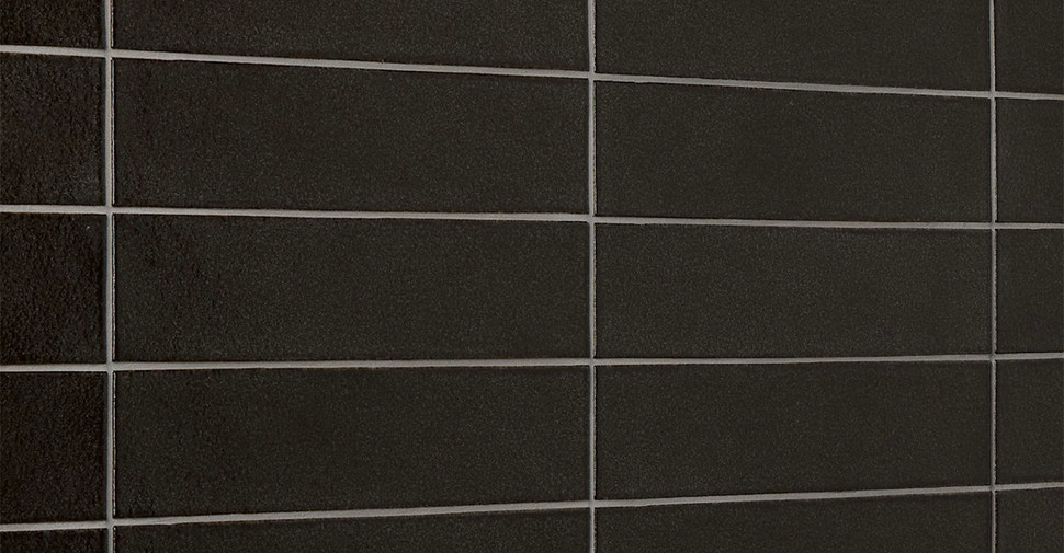 Bristol Dillon - Pitch Glossy | Glazed Porcelain