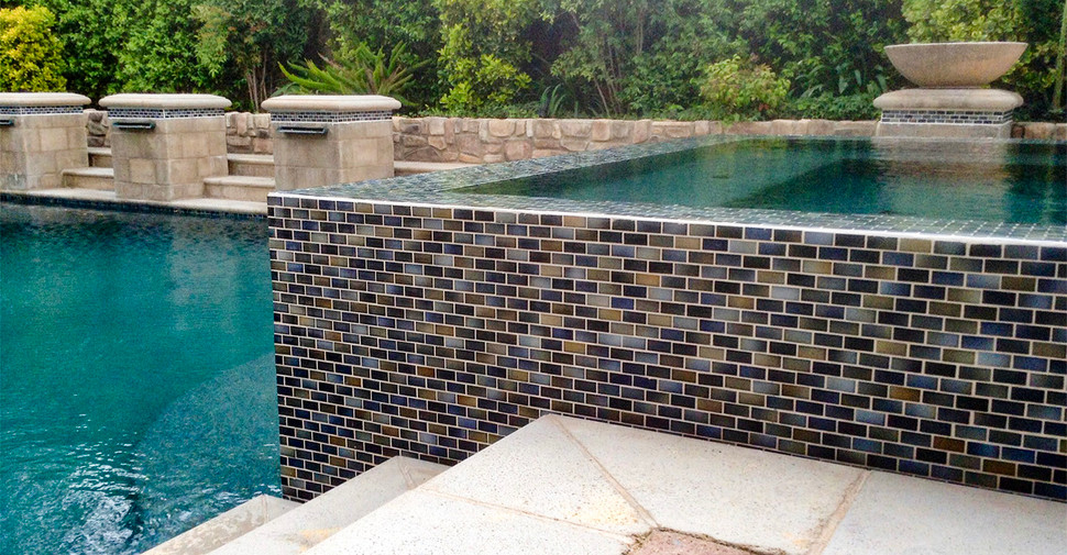 Aikon Emiko - Shadow Mix Glossy | Glazed Porcelain