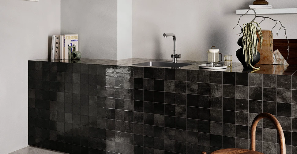 Fabbrino Floriana - Black Glossy | Glazed Porcelain