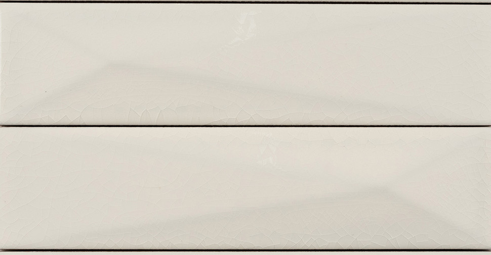 Ravenna Pyramid - Ivory Crackle Center