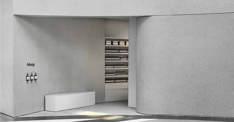 International Basic Glazed Penny - Stony Cream Matte