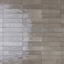 Viola Poet - Taupe Glossy