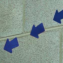 HARRIS INDUSTRIES RR6A-8XZJ8 REFLECTIVE MARKING TAPE ARROW 3IN L PK50