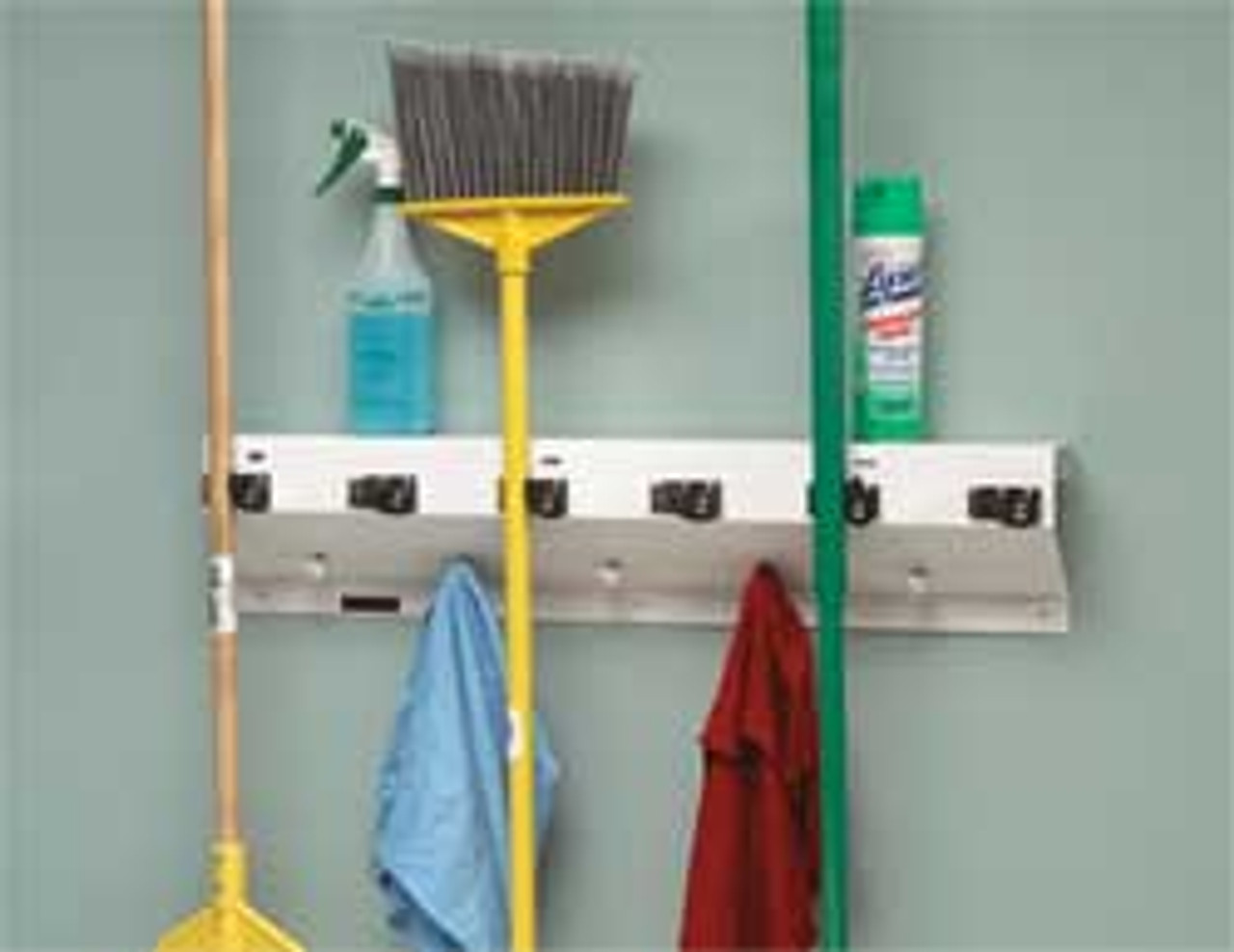 THE CLINCHER 333-6 WHT2 MOP/BROOM HOLDER 6 HANDLE 34 IN