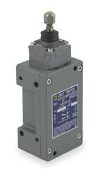 SQUARE D 9007CR61ED HVY DTY LMT SWITCH TOP ACTUATOR 2NO/2NC