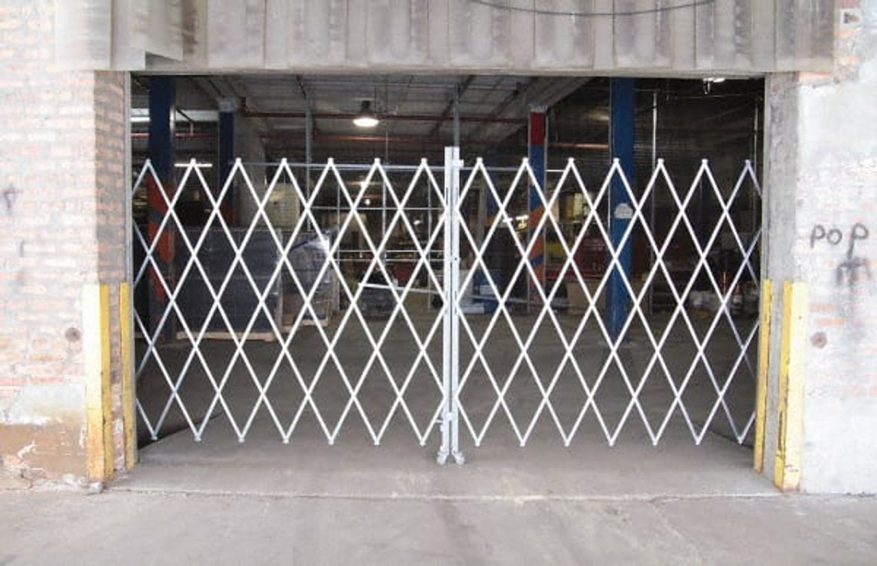 ILLINOIS ENGINEERED PRODUCTS PEC01675 90" HIGH X 16' MAX WIDTH, BI-PARTING FOL