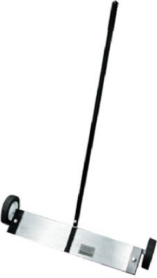 MASTER MAGNETICS MFSM24 MAGNETIC FLOOR SWEEPER, 24-IN.