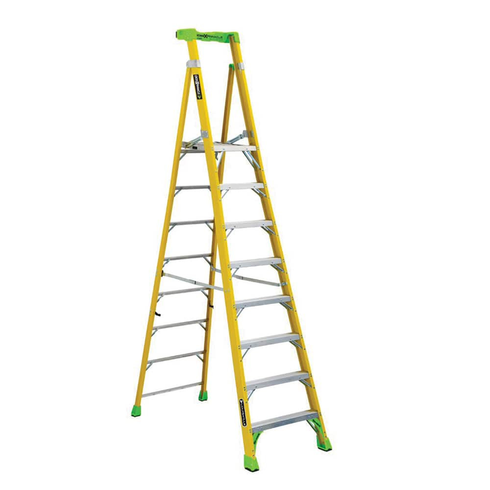 LOUISVILLE LADDER FCP1408HD PLATFORM STEPLADDER 11 FT 3 H