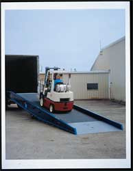 BLUFF 16SYS8436L YARD RAMPS