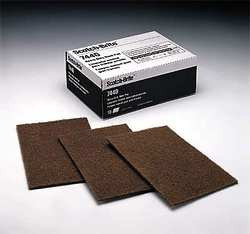 3M 00048011184517 SANDINGHANDPAD ALUM. OXIDE MEDIUM PK40