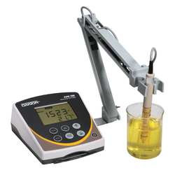 OAKTON WD-35411-00 CON 700 METER W/PRB/ STND