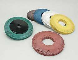 3M 33084 RADIAL BRISTLE BRUSH TC 7-5/8X1 220G PK2