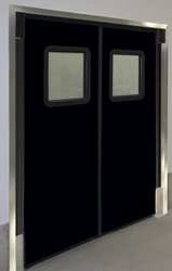 CHASE 7284RDXHDBLA H1839 SWINGING DOOR 7 X 6FT BLACK POLYET