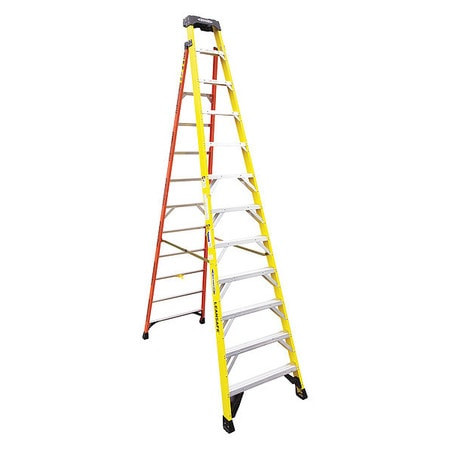WERNER CO L7312 12' FG STEP LDR IAA LEAN