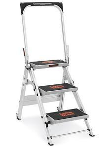 USC H-7892 LITTLE GIANT FOLDING STEP LADDER - 3 STE