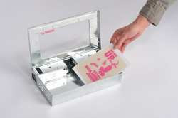 KNESS 106-0-006 GLUE TRAP 6-1/2 IN L 5 IN W