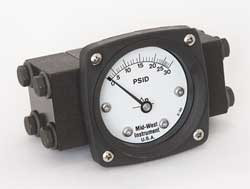 MIDWEST INSTRUMENT 140-AA-00-OO-30P D0748 PRESSURE GAUGE 0 TO 30 PSI