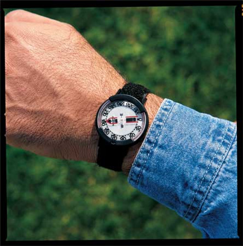 SUUNTO SS004403001 WRIST COMPASS 1.2 OZ.