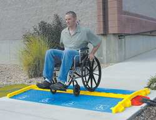 CHECKERS INDUSTRIAL PRODUCTS 3KWU7 ADA RAIL YELLOW 4.5 FT.