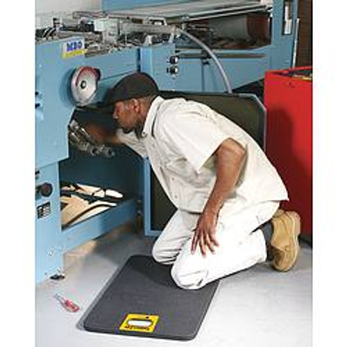 WEARWELL 518 KNEELING PAD 7/8 IN X 17 IN X 30 IN