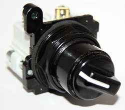 CUTLER-HAMMER E34VFBK1-1X SELECTOR SWITCH 2 POS LEVER 30MM