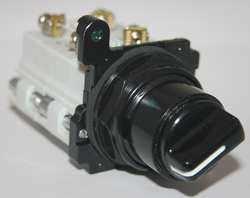 CUTLER-HAMMER E34VHBK1-23X SELECTOR SWITCH 3 POS LEVER 30MM