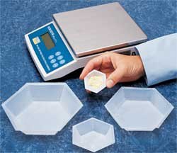 EAGLE THERMOPLASTIC HWB-300 WEIGHING DISH 3/4 IN D PK500