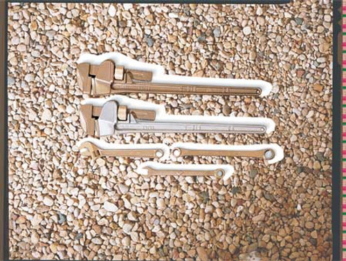 AMPCO SAFETY TOOLS W-3109 NONSPARKING BOX WRENCH 5/16X3/8IN 7-3/4L AMPCO SAFETY TOOLS W-3109 NONSPARKING BOX WRENCH 5/16X3/8IN 7-3/4L