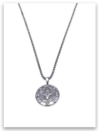 One Guide Compass Necklace w/Medium Box Chain