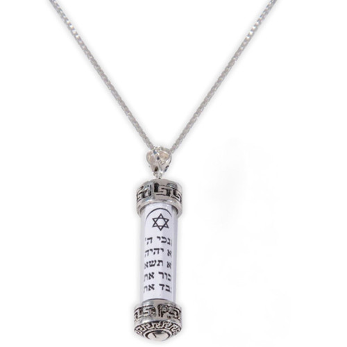Collar de Metal Plateado, Los Diez Mandamientos en Hebreo