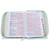 Biblia con Cierre Portátil Letra Grande 12 puntos RV1960, imit piel duotono blanco y rosa floral con índice y canto floral