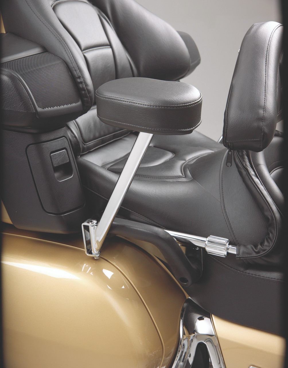 Show Chrome Accessories Passenger Armrest Gl1800, 52-677A