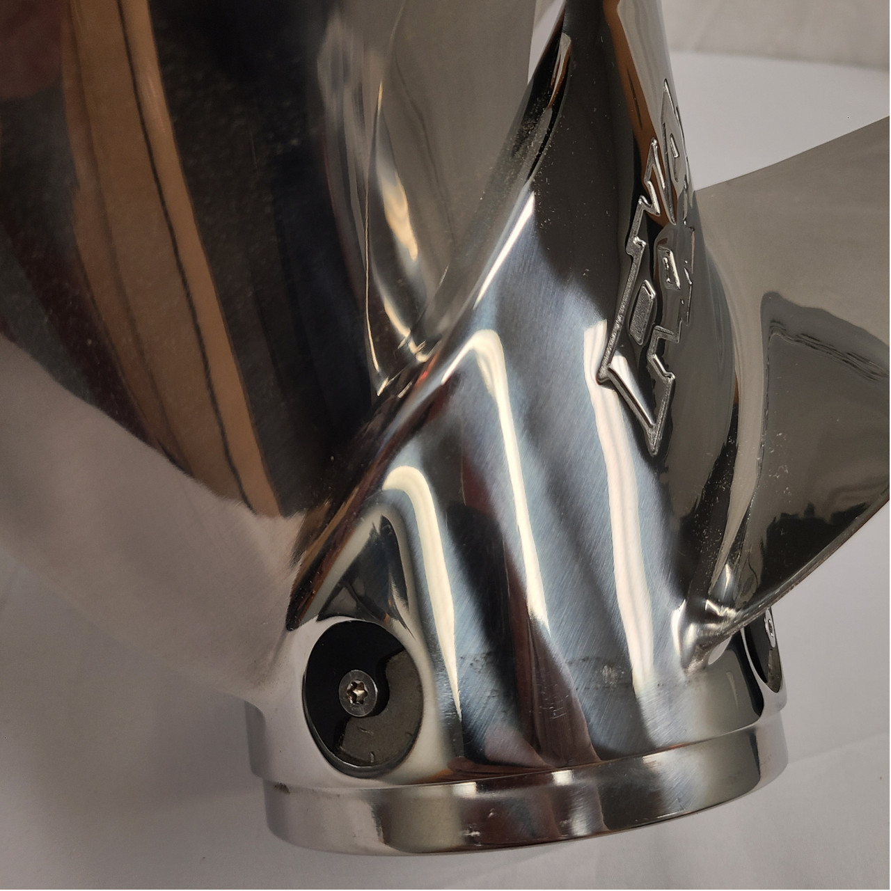 Johnson Evinrude OMC OEM ETEC G2 RX4 Propeller 15 x 20P Right Hand, 0177322