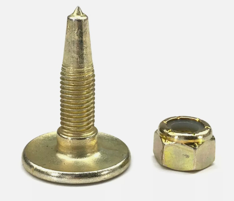 Woody's 1.005" Gold Digger Traction Master Carbide Stud 96 Pack GDP6-1005-B