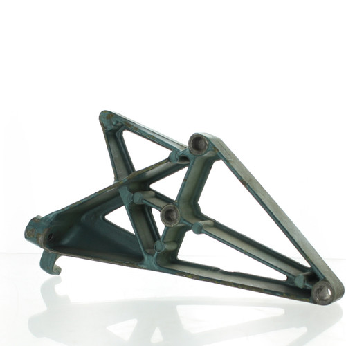 Johnson/Evinrude/OMC New OEM BRKT PORT 0305077, 305077